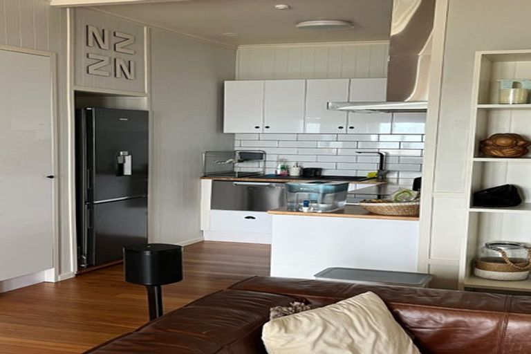 Photo of property in 62 Moana Road, Okitu, Gisborne, 4010