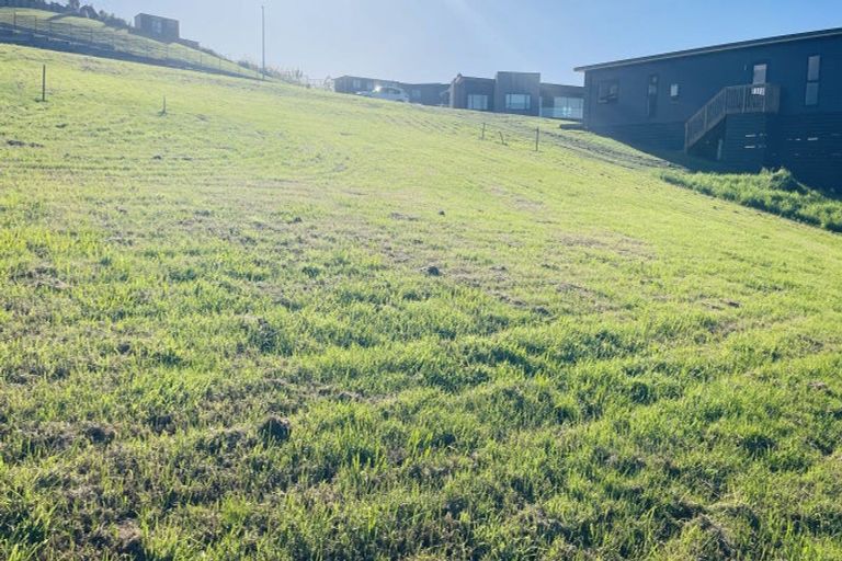 Photo of property in 5 Blue Moon Rise, Langs Beach, 0582