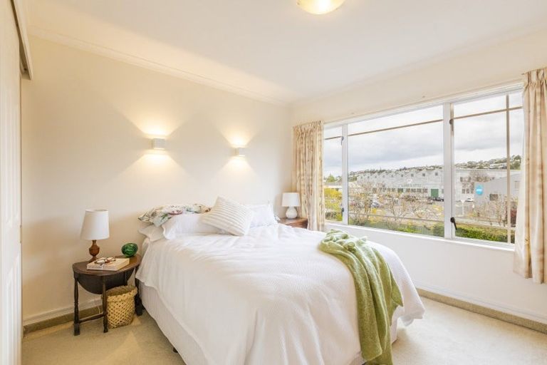 Photo of property in 10/26 West Quay, Ahuriri, Napier, 4110