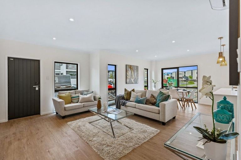 Photo of property in 39 Bristol Freighter Road, Hobsonville, Auckland, 0616