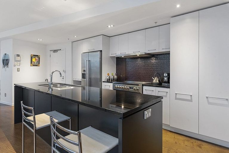 Photo of property in Maison Apartments, 501/16 Huron Street, Takapuna, Auckland, 0622