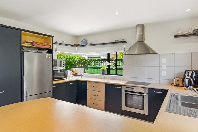 Photo of property in 5 Rimu Street, Waikanae, 5036