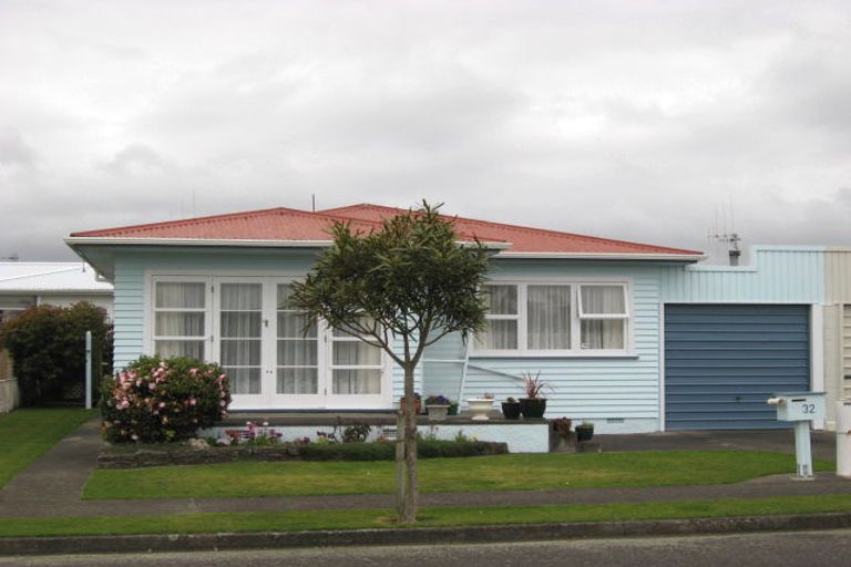 Photo of property in 32 Rugby Street, Levin, 5510