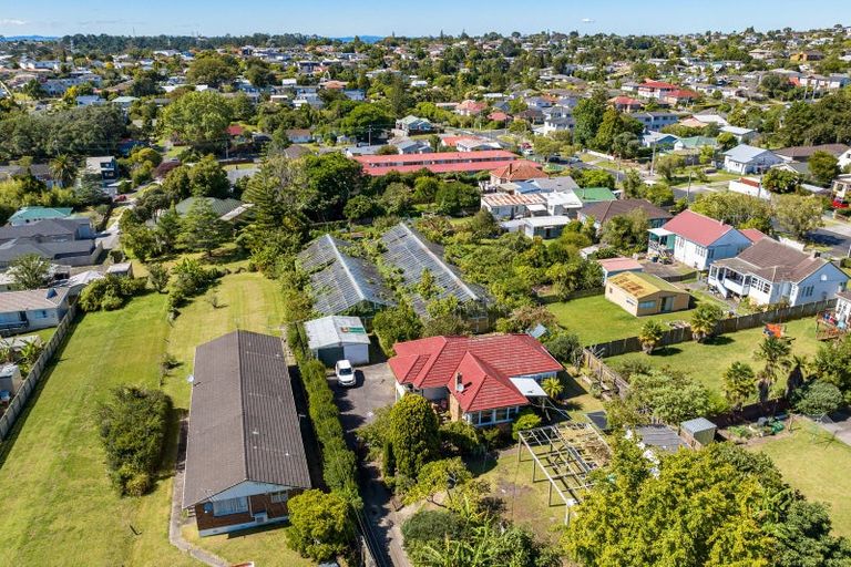 Photo of property in 30 Seabrook Avenue, New Lynn, Auckland, 0600