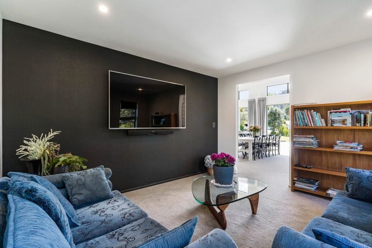 Photo of property in 14 Titoki Lane, Whangamata, 3691