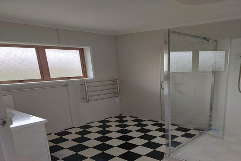 Photo of property in 76 Shakespeare Street, Leamington, Cambridge, 3432