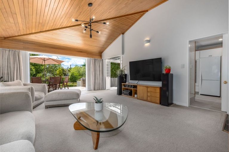 Photo of property in 21 Matai Road, Raumati South, Paraparaumu, 5032