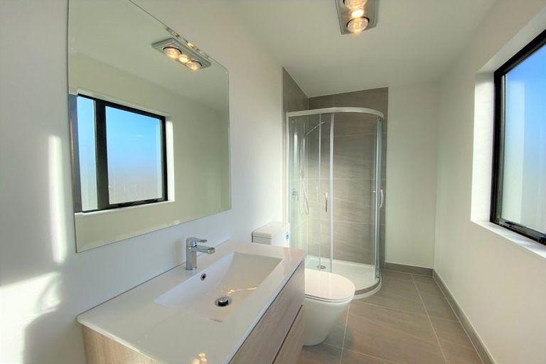 Photo of property in 7/39 Renata Crescent, Te Atatu Peninsula, Auckland, 0610