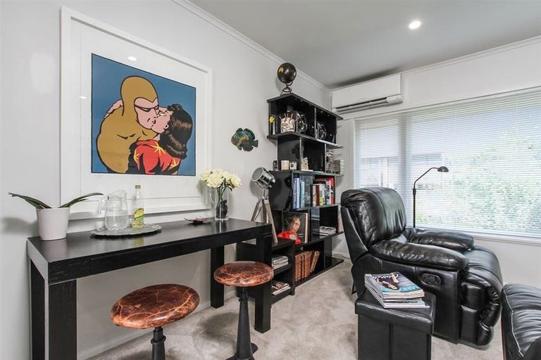 Photo of property in 1/17a Anzac Street, Takapuna, Auckland, 0622