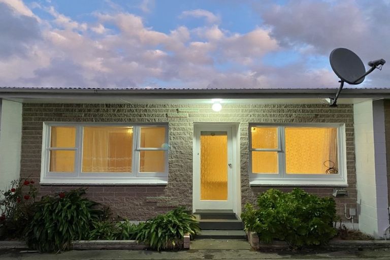 Photo of property in 2/95a Freyberg Street, Lyall Bay, Wellington, 6022