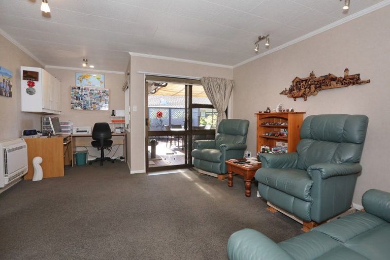 Photo of property in 19 Park View Avenue, Feilding, 4702