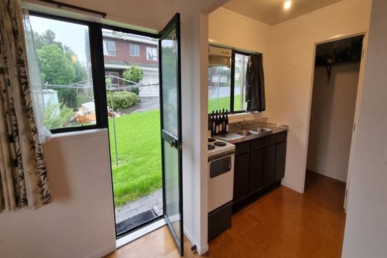 Photo of property in 10 Steeple Rise, Pakuranga, Auckland, 2010