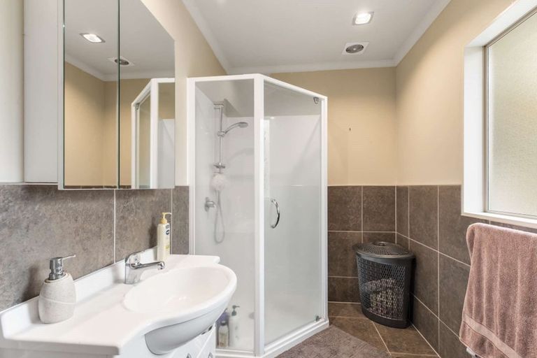 Photo of property in 136 Valley Road, Pukekohe, 2120