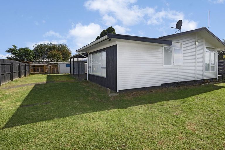 Photo of property in 19 Fields Road, Manurewa, Auckland, 2102