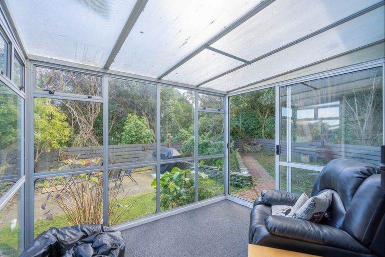 Photo of property in 5b Sea Vista Drive, Pukerua Bay, 5026