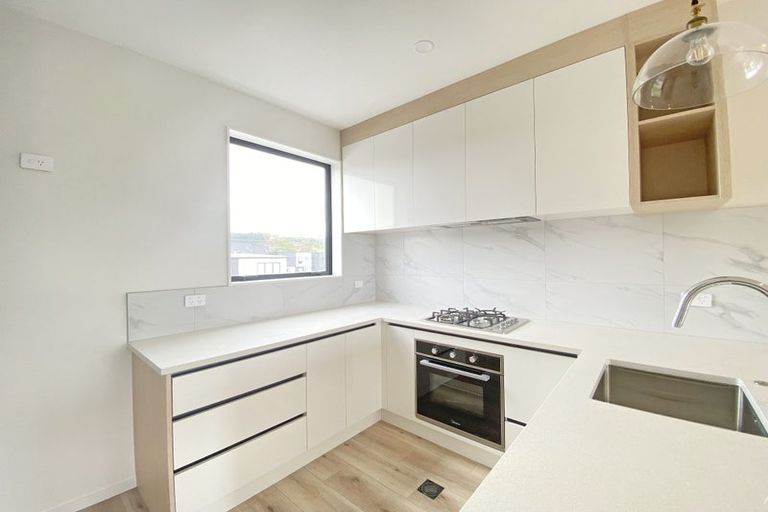 Photo of property in 31a Murphys Park Drive, Flat Bush, Auckland, 2019