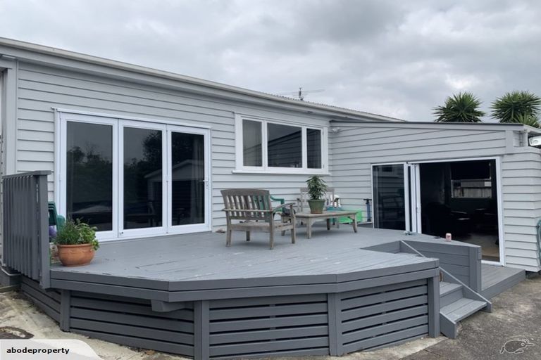 Photo of property in 43 Bannerman Road, Morningside, Auckland, 1022