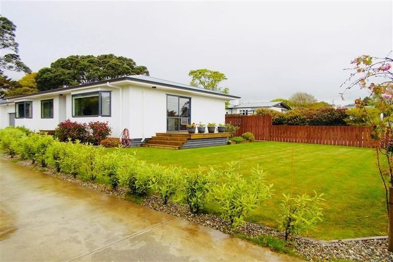 Photo of property in 14a Omata Road, Westown, New Plymouth, 4310