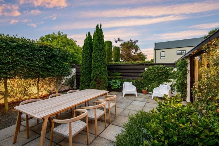 Photo of property in 16 Office Road, Merivale, Christchurch, 8014