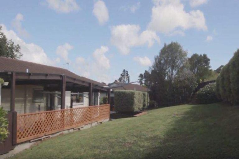 Photo of property in 68 Oreil Avenue, West Harbour, Auckland, 0618