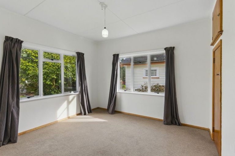 Photo of property in 18 Hannan Street, Levin, 5510