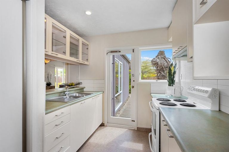 Photo of property in 14 Chatswood Place, Bishopdale, Christchurch, 8051