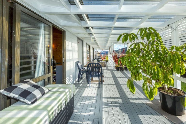 Photo of property in 2/23 Roband Crescent, Brown Owl, Upper Hutt, 5018