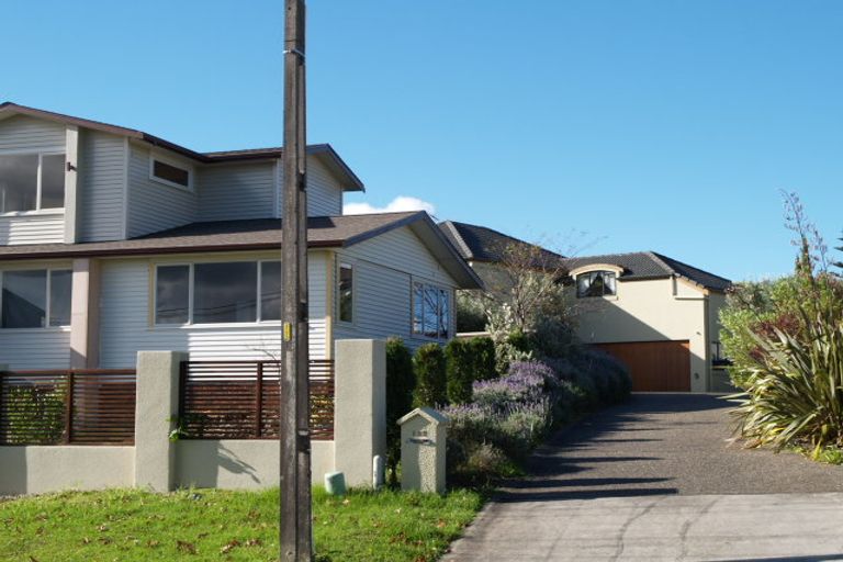 Photo of property in 127 Pah Road, Cockle Bay, Auckland, 2014