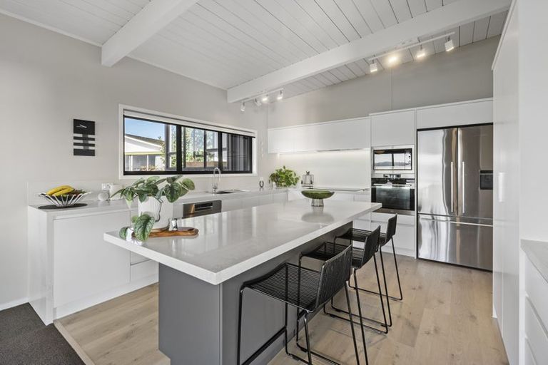 Photo of property in 109c Pah Road, Cockle Bay, Auckland, 2014