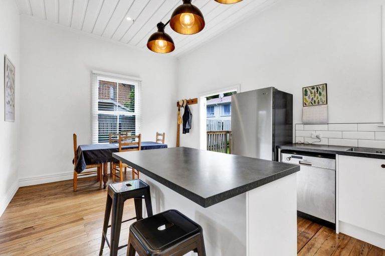 Photo of property in 97 David Street, Lynmouth, New Plymouth, 4310