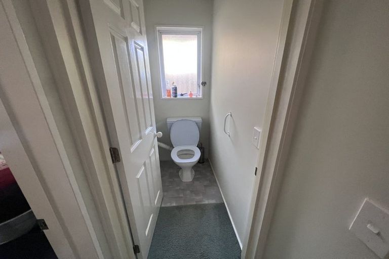 Photo of property in 2/19 Siska Place, Upper Riccarton, Christchurch, 8041