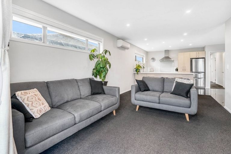 Photo of property in 35 Packard Crescent, Halswell, Christchurch, 8025