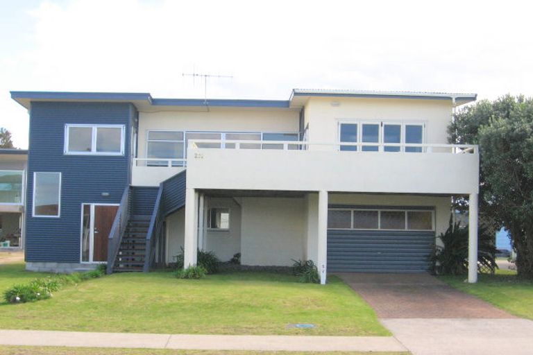 Photo of property in 211 Rangi Avenue, Whangamata, 3620