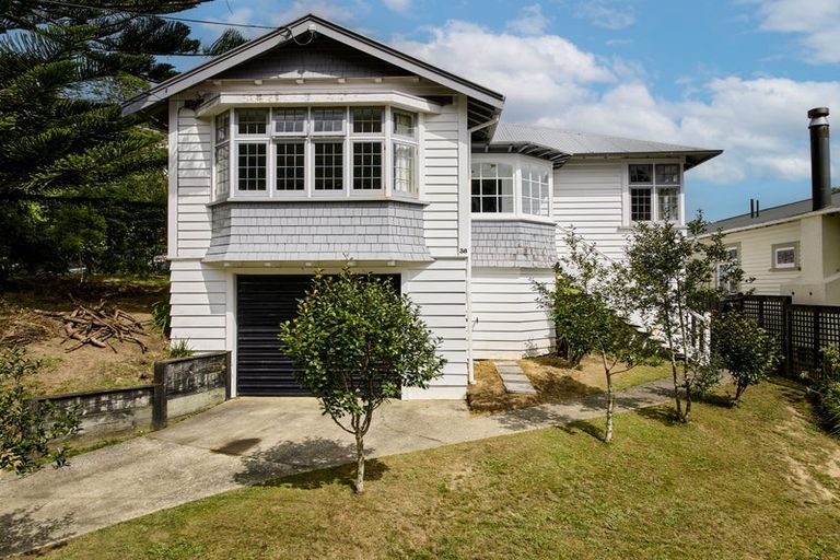 Photo of property in 38 Burrows Avenue, Karori, Wellington, 6012