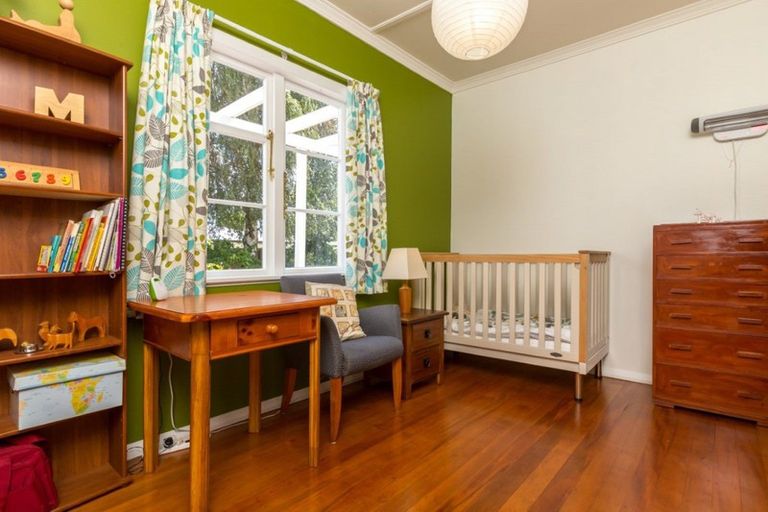 Photo of property in 104 Mayfair Avenue, Mayfair, Hastings, 4122