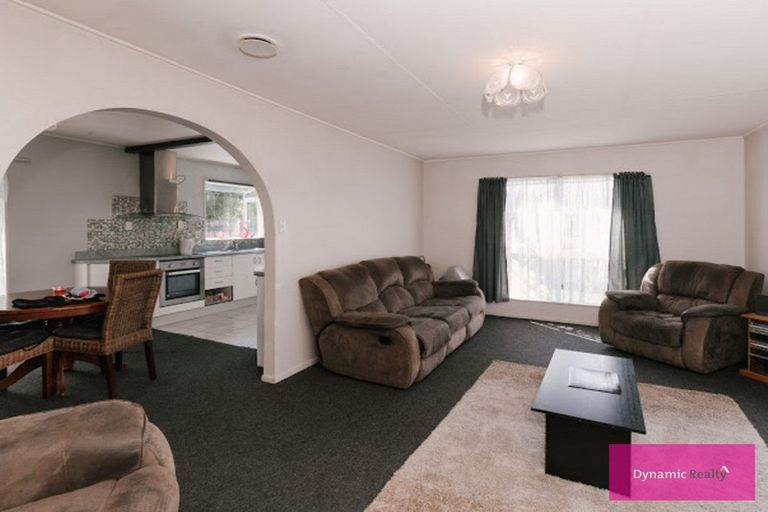 Photo of property in 37 Rhodes Drive, Kelvin Grove, Palmerston North, 4414