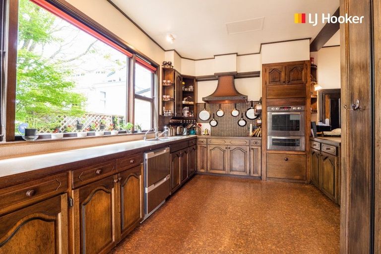 Photo of property in 504 Queens Drive, Dunedin Central, Dunedin, 9016