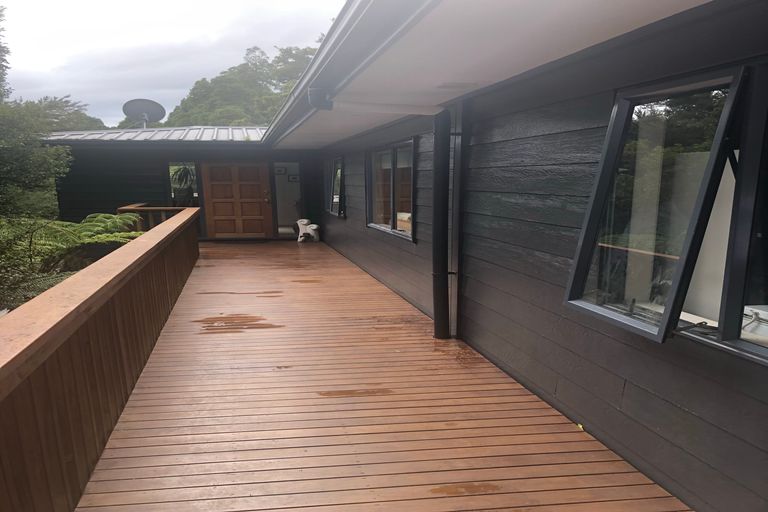 Photo of property in 5 Karen Road, Laingholm, Auckland, 0604