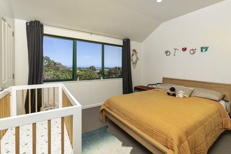 Photo of property in 6 Berridge Road, Muriwai, Waimauku, 0881