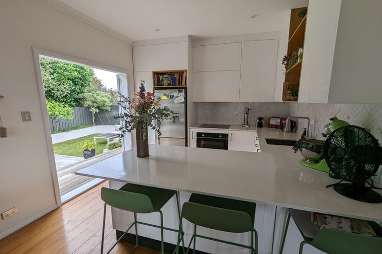 Photo of property in 50 Hollis Road, Paraparaumu Beach, Paraparaumu, 5032