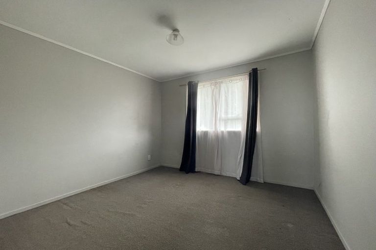 Photo of property in 3 Neems Place, Manurewa, Auckland, 2102