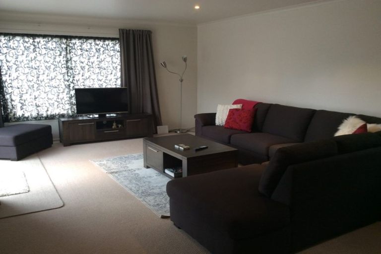 Photo of property in 6a Hilton Road, St Andrews, Hamilton, 3200