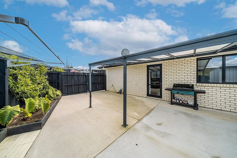 Photo of property in 11 Ulcoats Lane, Pokeno, 2402