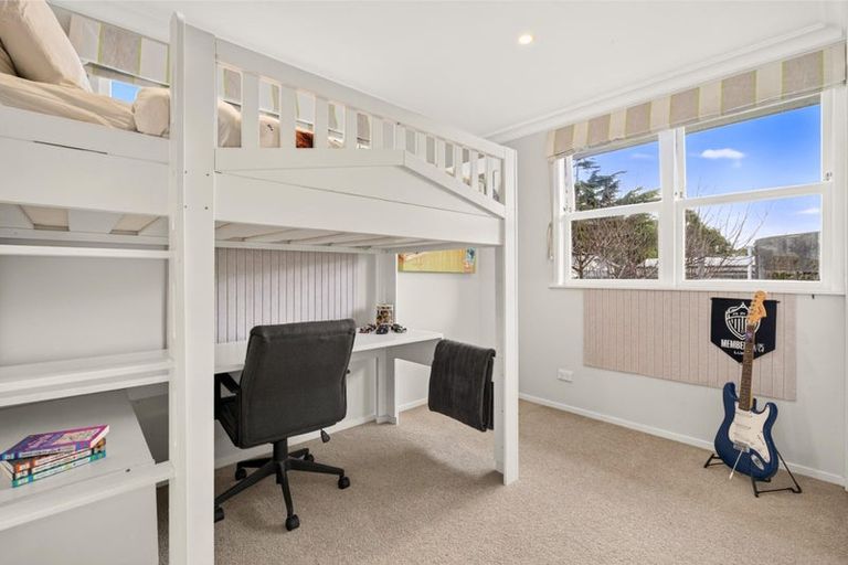 Photo of property in 12 Maude Street, Riverhead, 0820
