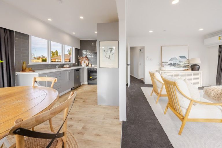 Photo of property in 13 Latham Stubbs Crescent, Waipawa, 4210