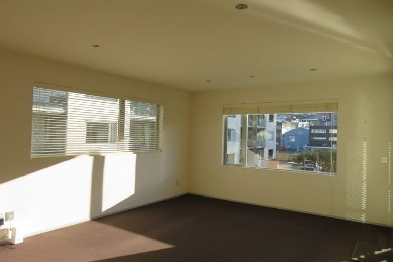 Photo of property in Sanctum Apartment, 10 Ebor Street, Te Aro, Wellington, 6011