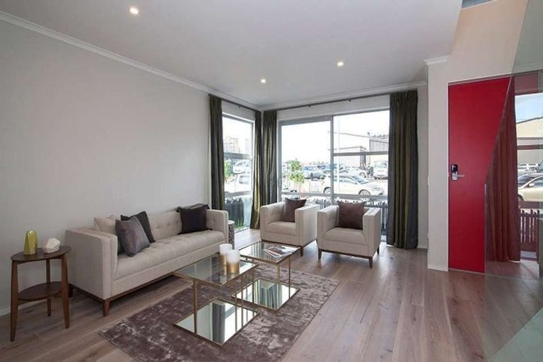 Photo of property in 3 Liquidambar Drive, Hobsonville, Auckland, 0616