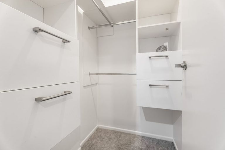 Photo of property in 90 Sandspit Road, Shelly Park, Auckland, 2014