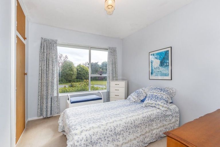 Photo of property in 80 Warren Crescent, Hillmorton, Christchurch, 8025
