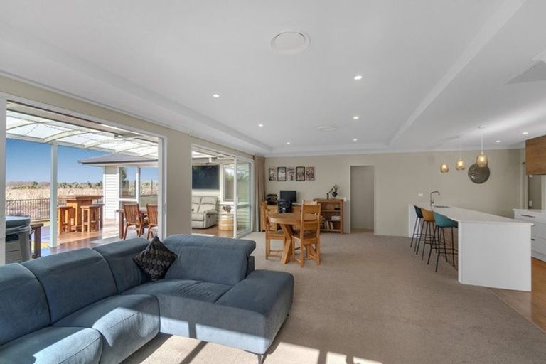 Photo of property in 24 Pegasus Main Street, Pegasus, 7612
